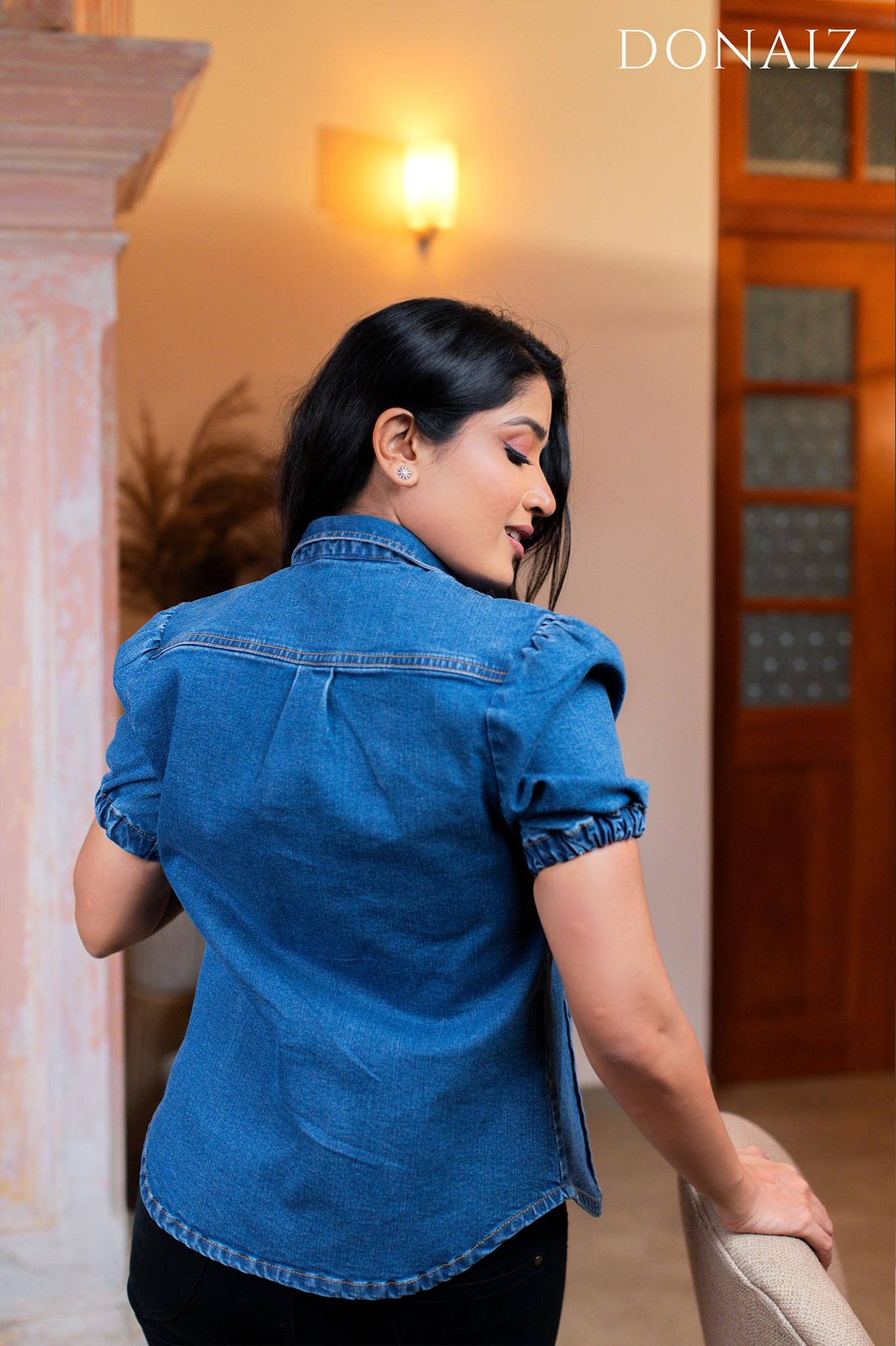 Elegant pleated detailed Puffy Sleeve Denim top